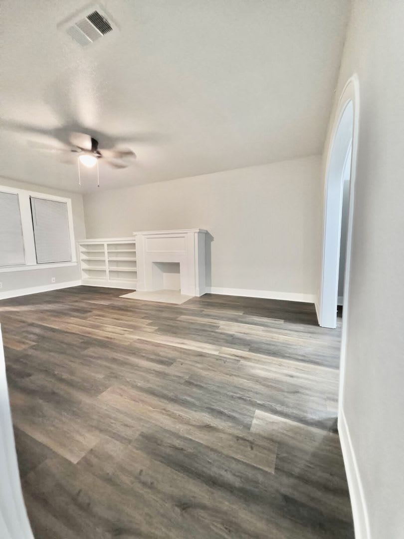 500 Off First Month S Rent Move In Special Adorable Remodeled Highland Centenary Home – photo 4