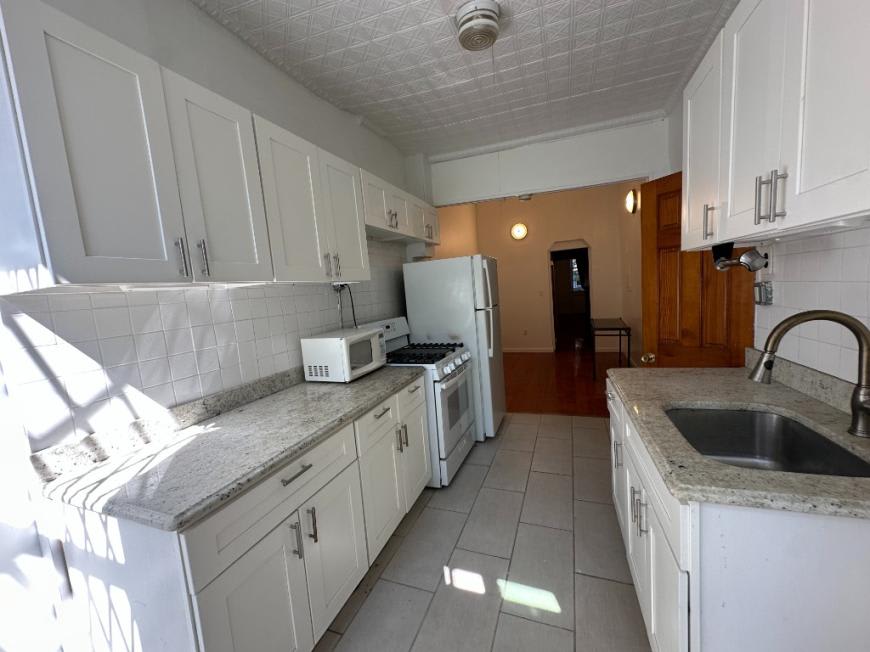 223 Van Brunt Street – photo 4