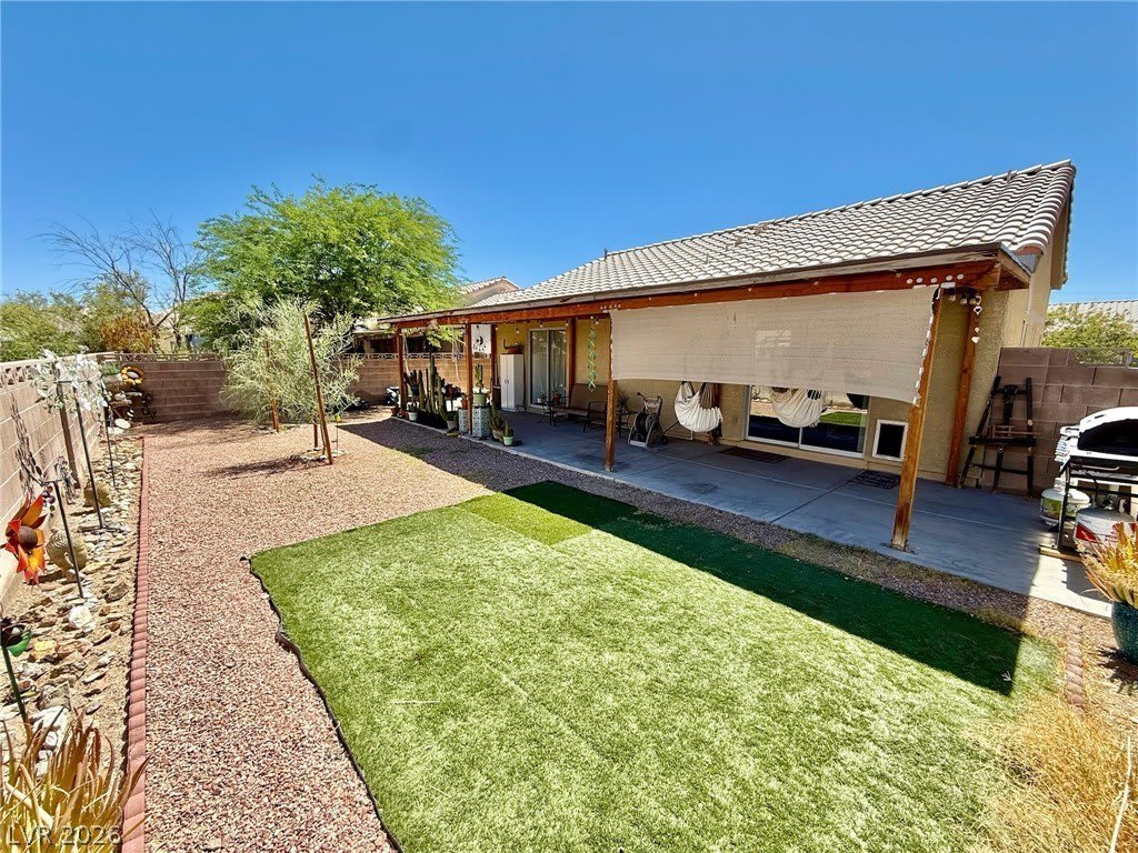 1708 Crystal Chimes Drive – photo 2