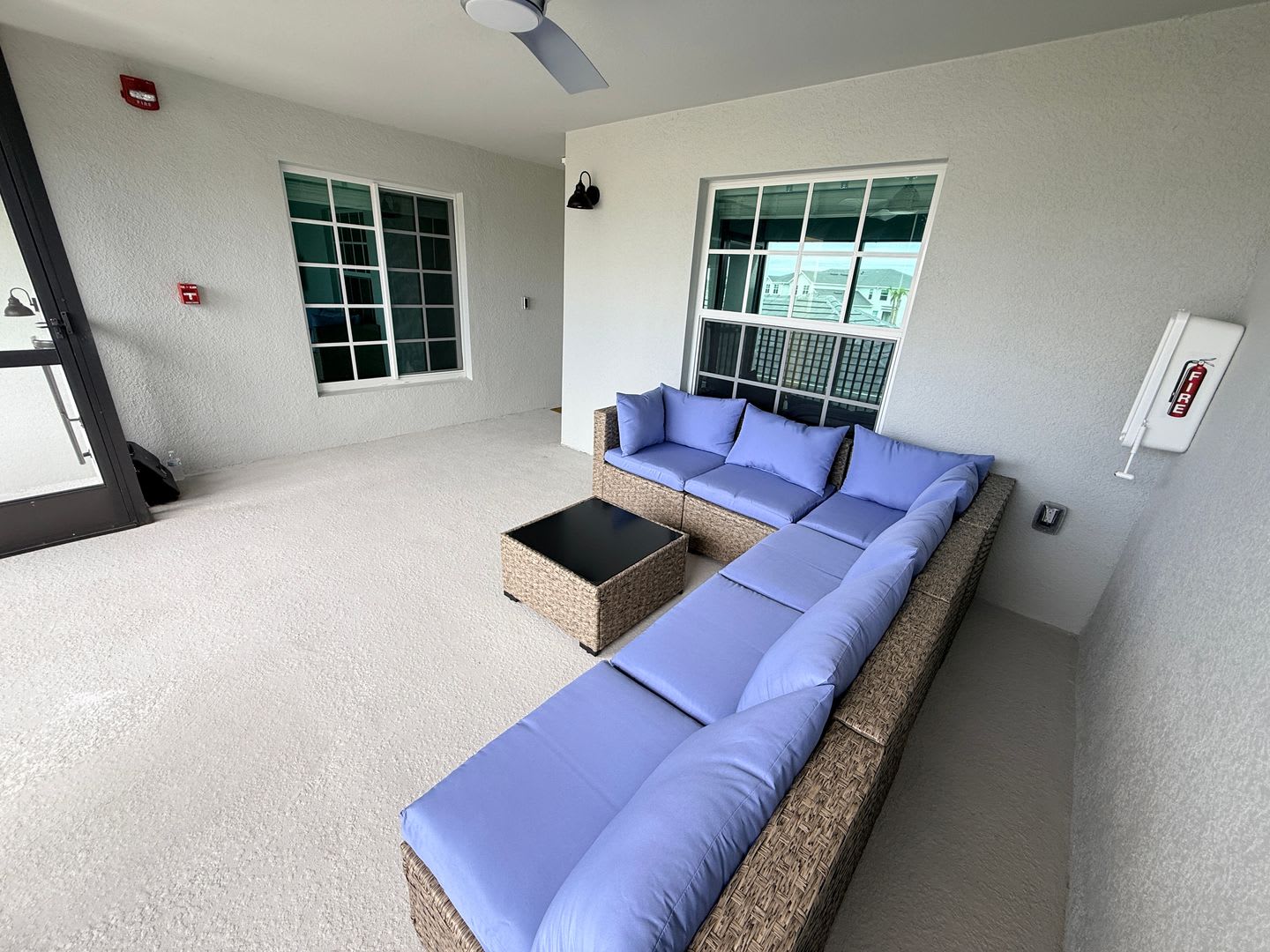 Beautifully Furnished Second Floor Coach Home In The New Webb S Reserve Golf Country Club Golf Transfer Available – photo 3