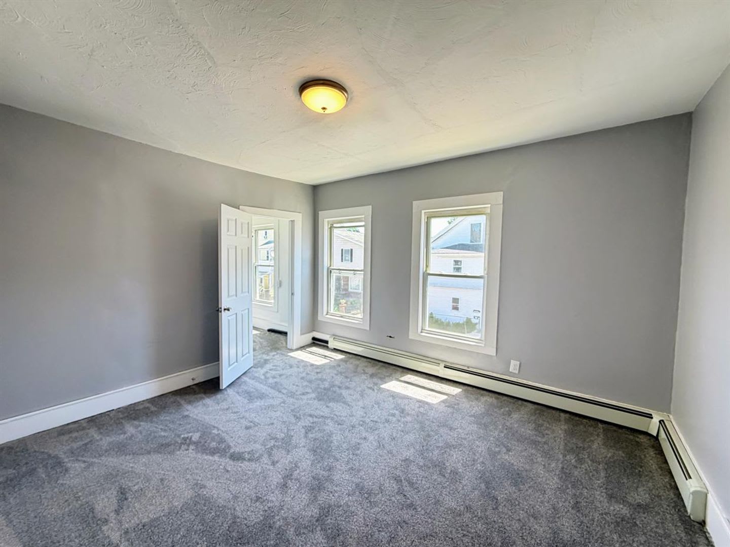 30 Loring St – photo 4