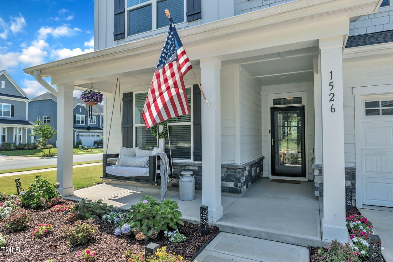 1526 Cloverfield Court – photo 4