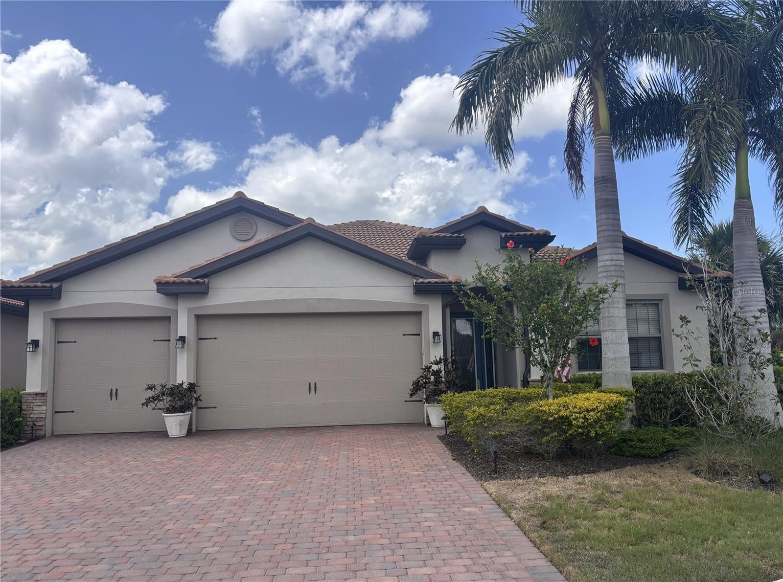 288 TOSCAVILLA Boulevard – photo 1
