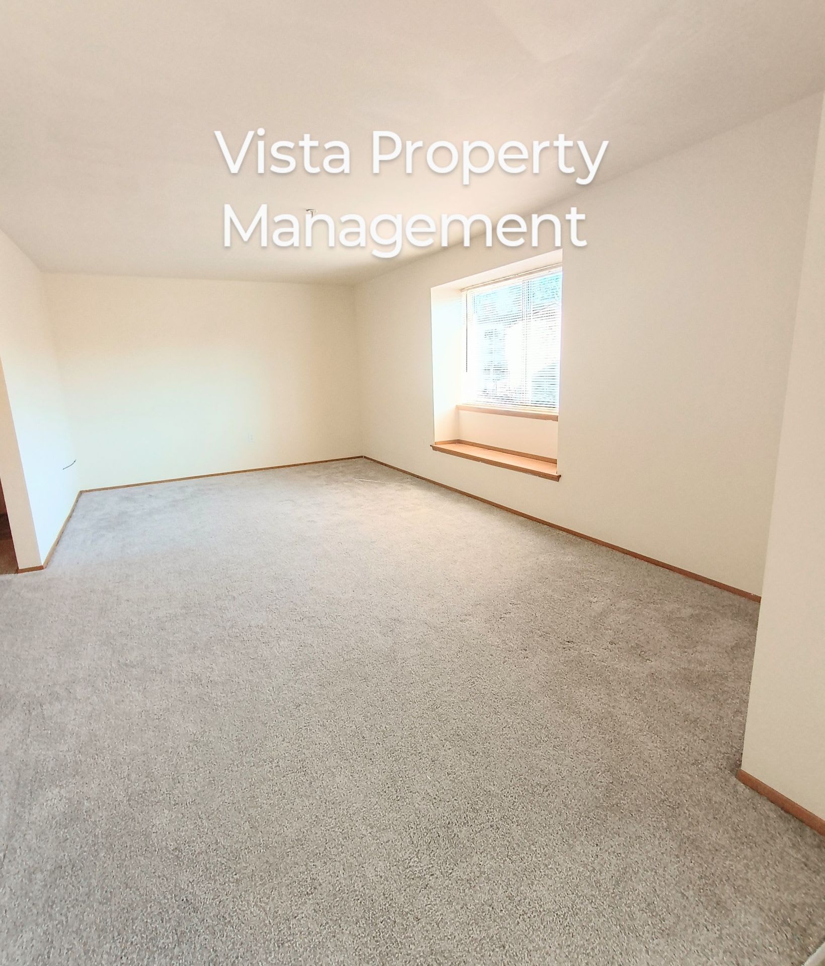 BIG 2 Bed / 2 Bath apartment, commute friendly Bonney Lake location! – photo 1