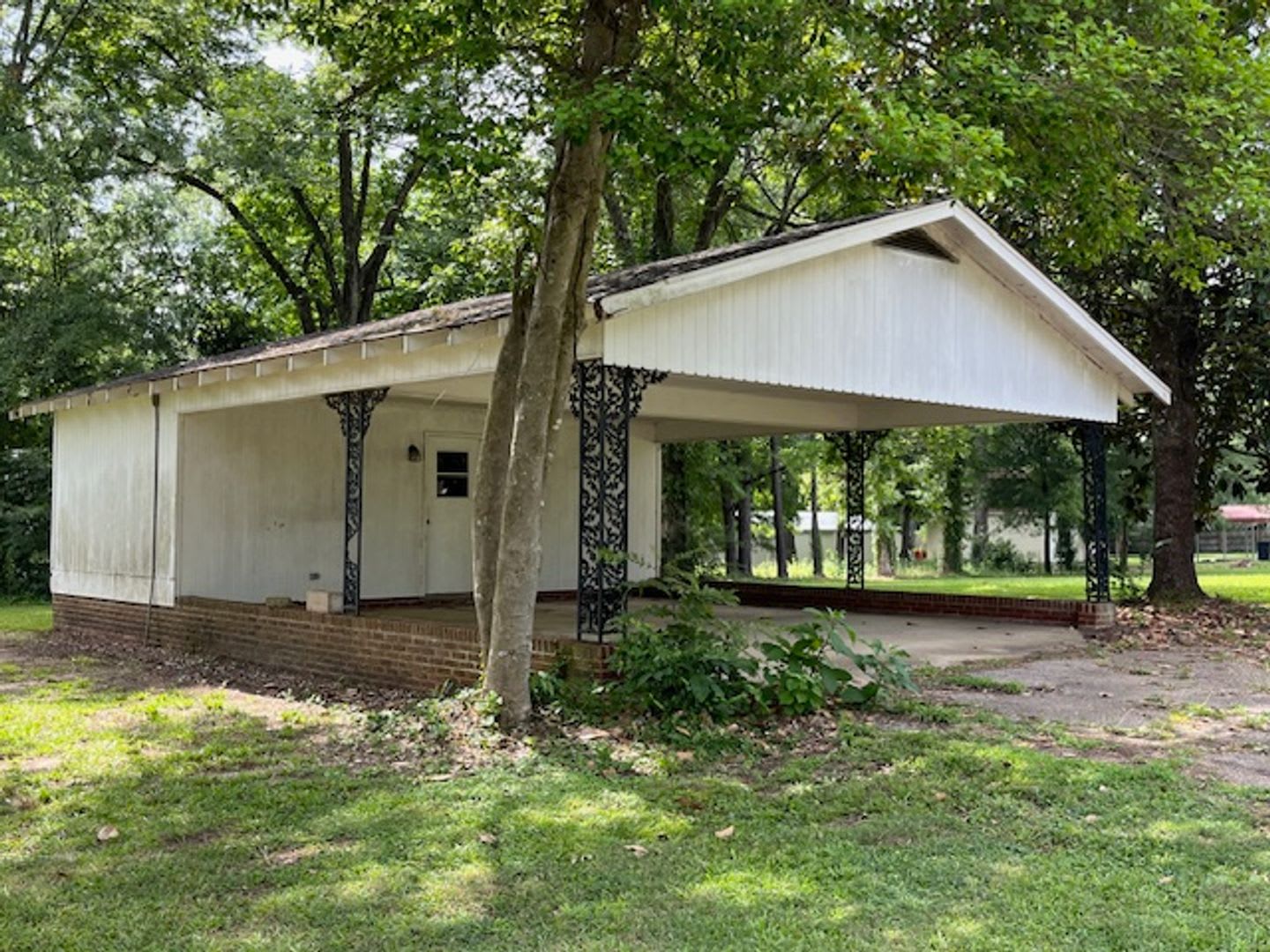 Renovated 3 Bedroom 1 Bath Home for Rent – photo 3