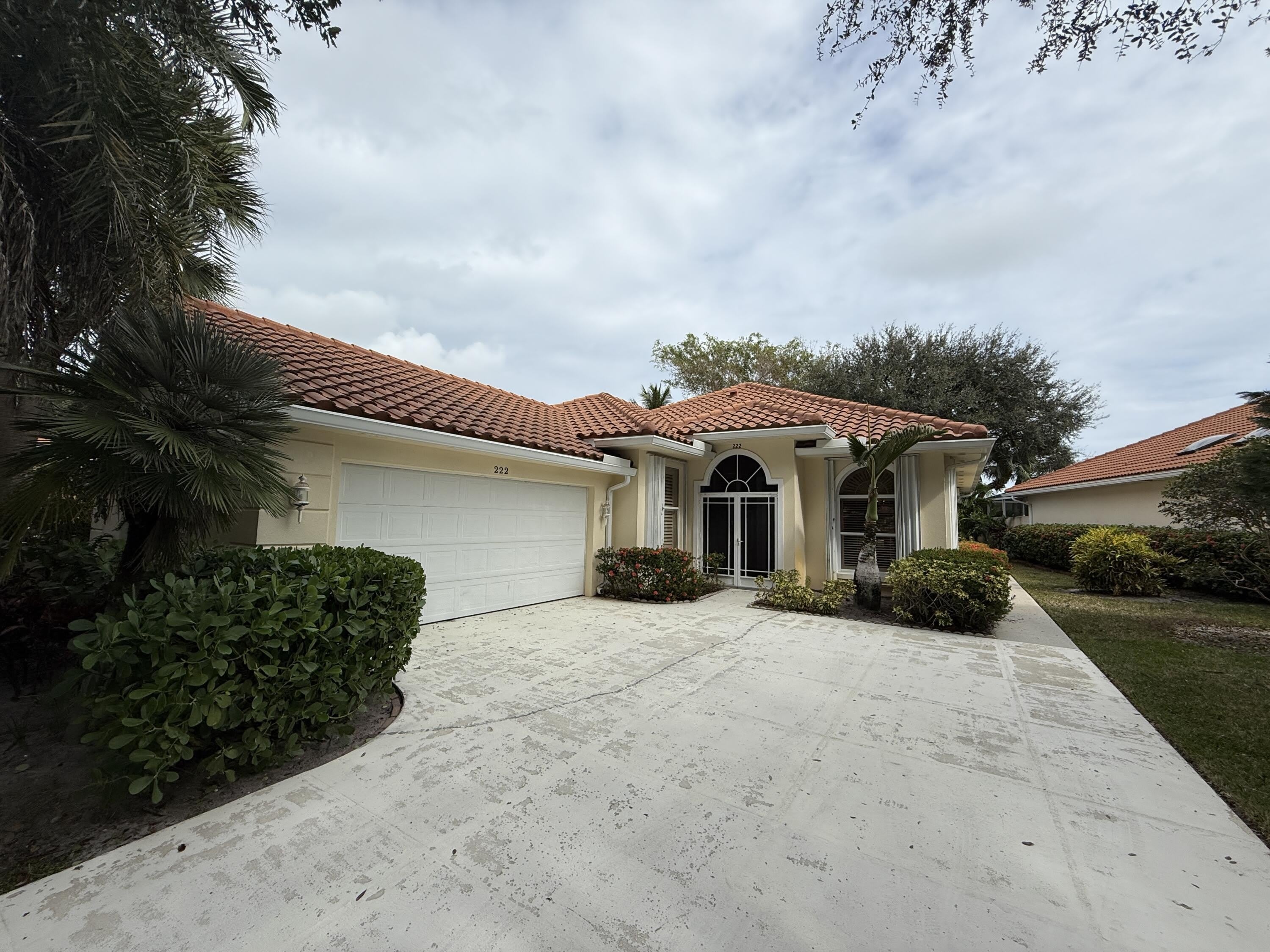 222 E Tall Oaks Circle – photo 1