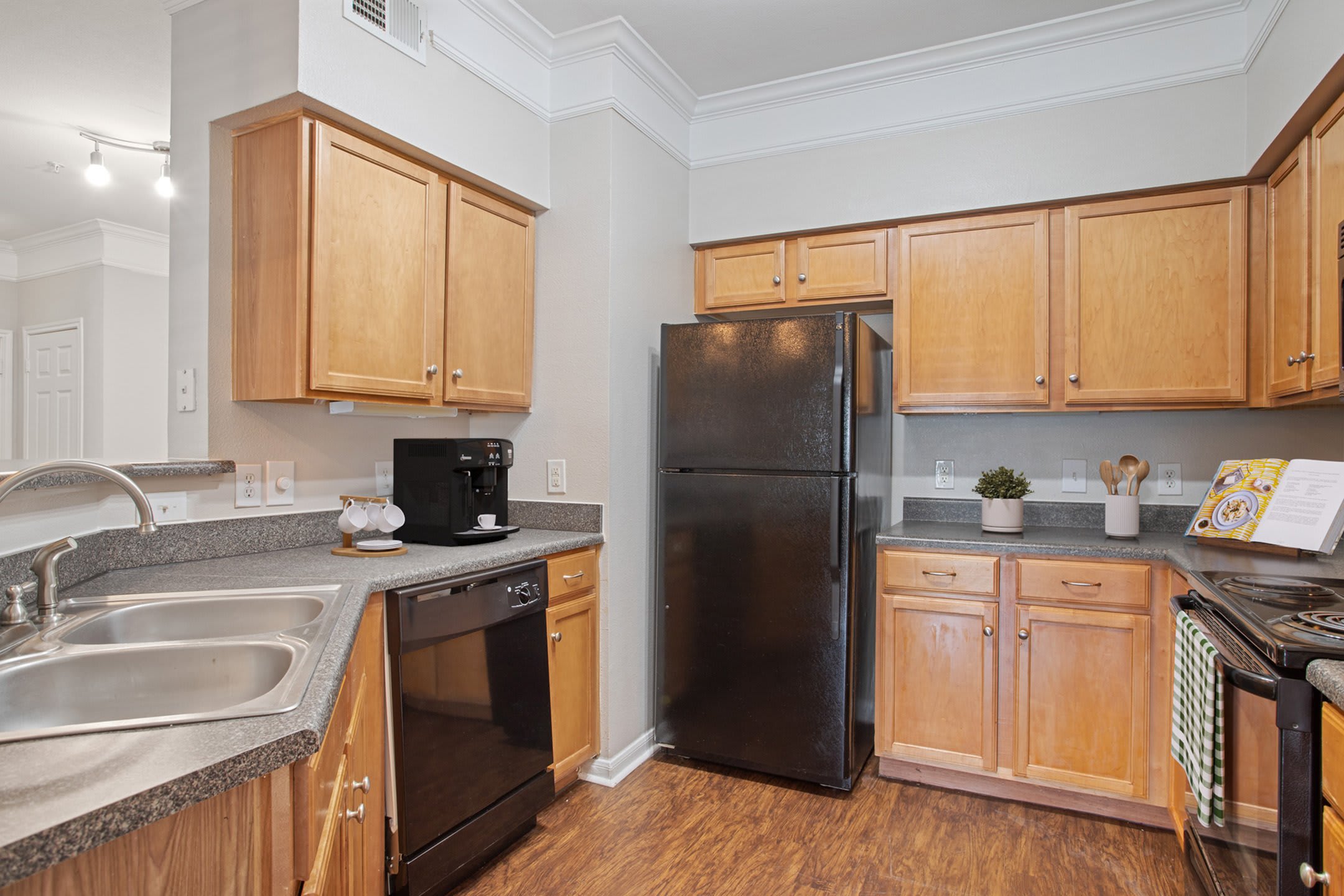 Carrington Park at Huffmeister Apartments – photo 4