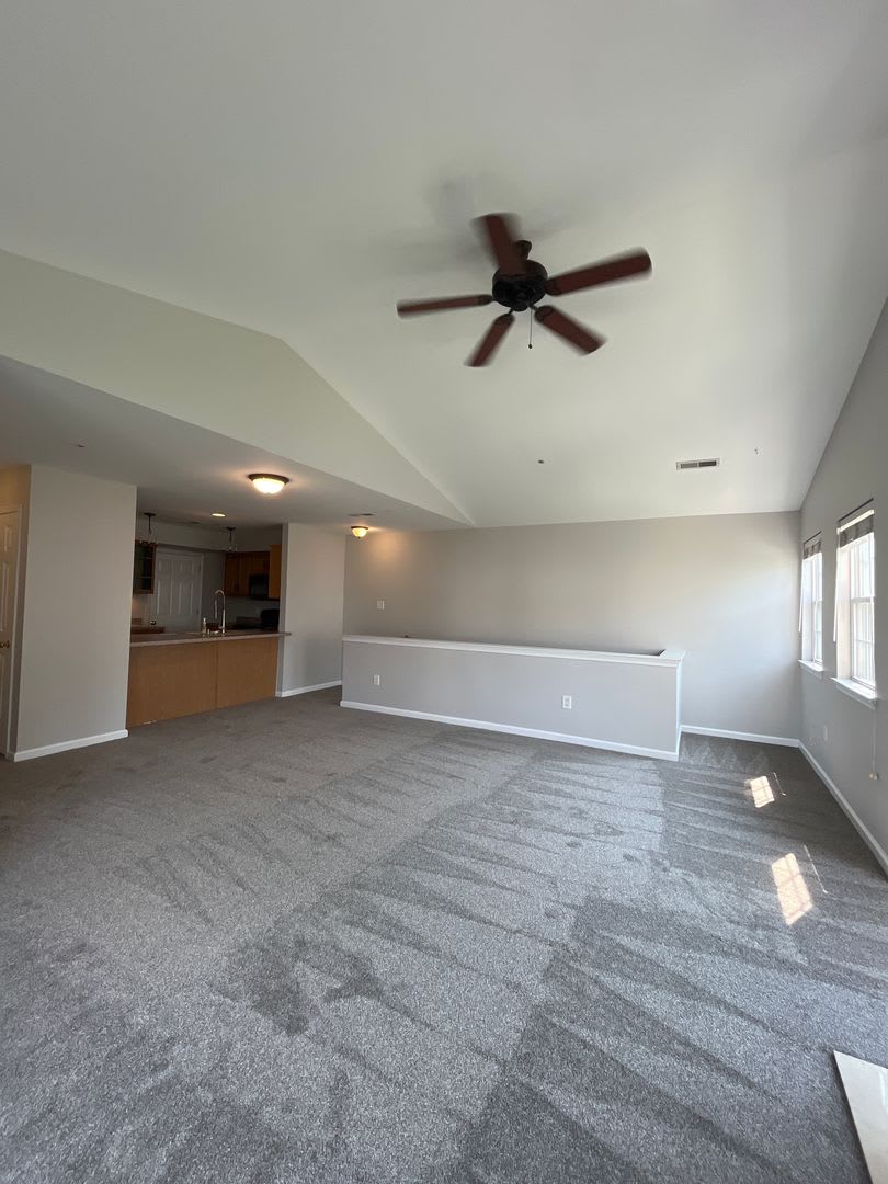 This 3BR/2BA condo in Walnut Bank Farms – photo 4