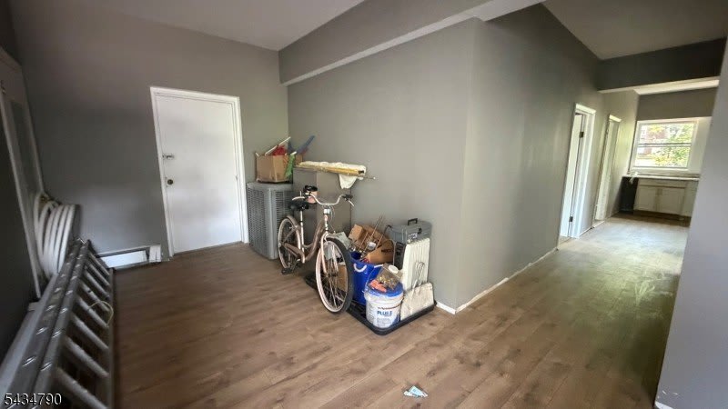 513 Morris Ave – photo 3