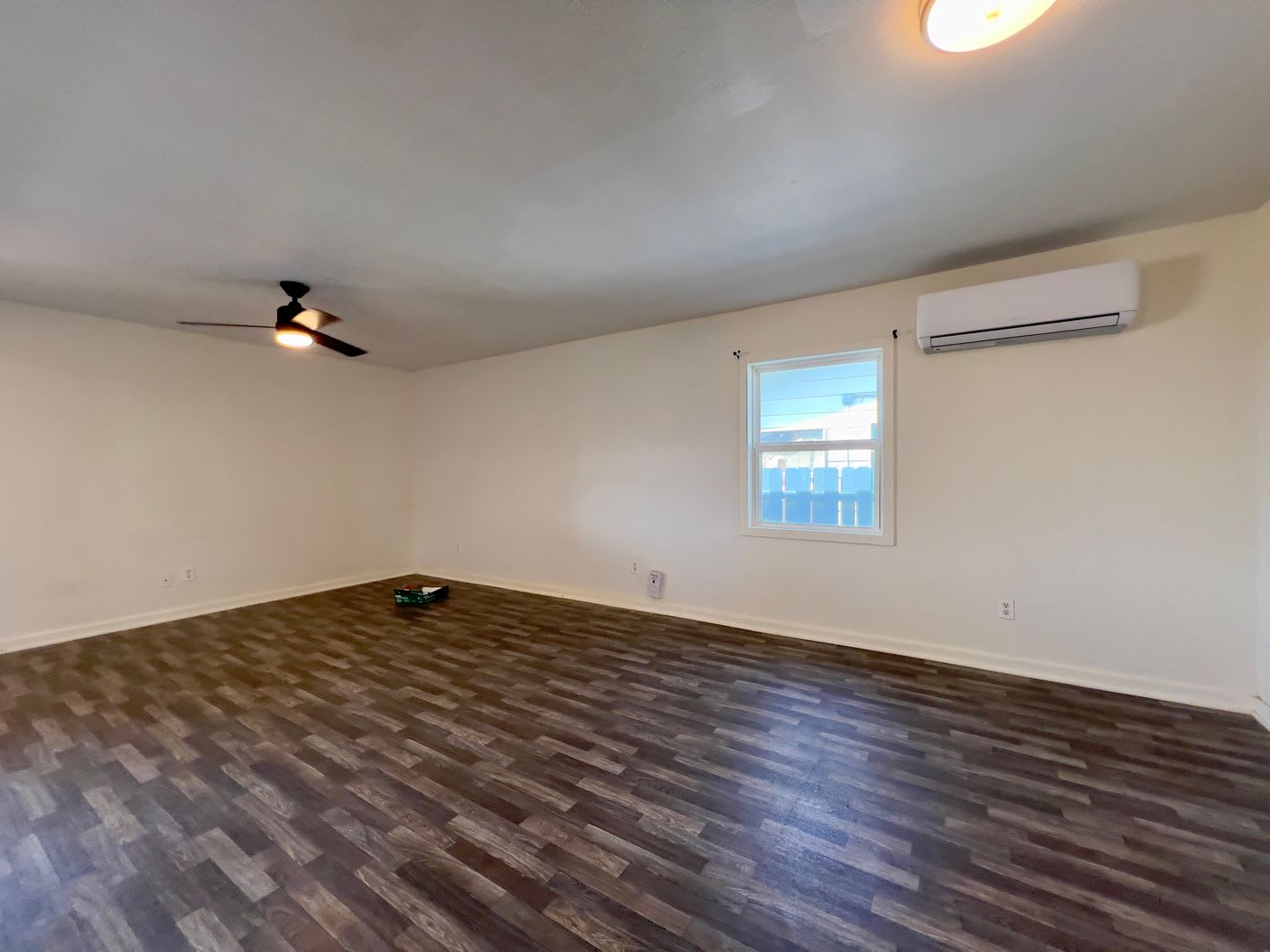 Two Bedroom Available Now Near Levelland City Park – photo 5