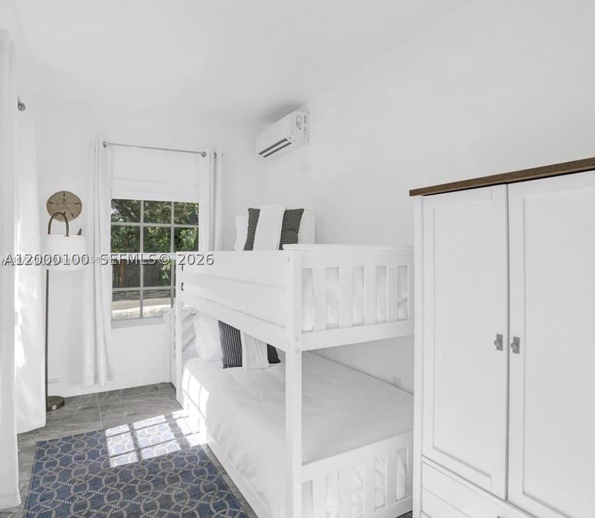 2501 NE 181st St – photo 4