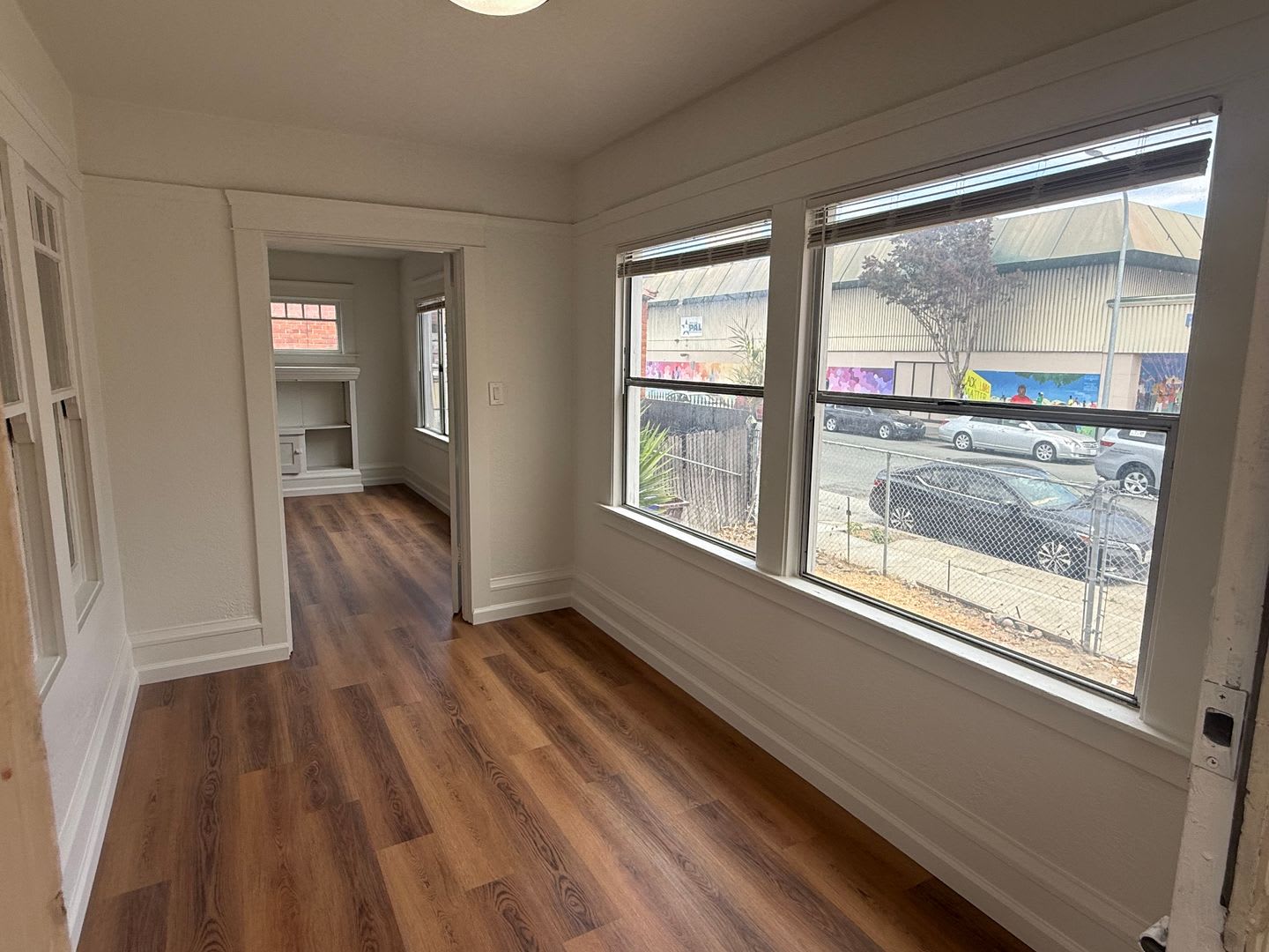2 Bedroom Home Near Richmond City Hall – photo 2