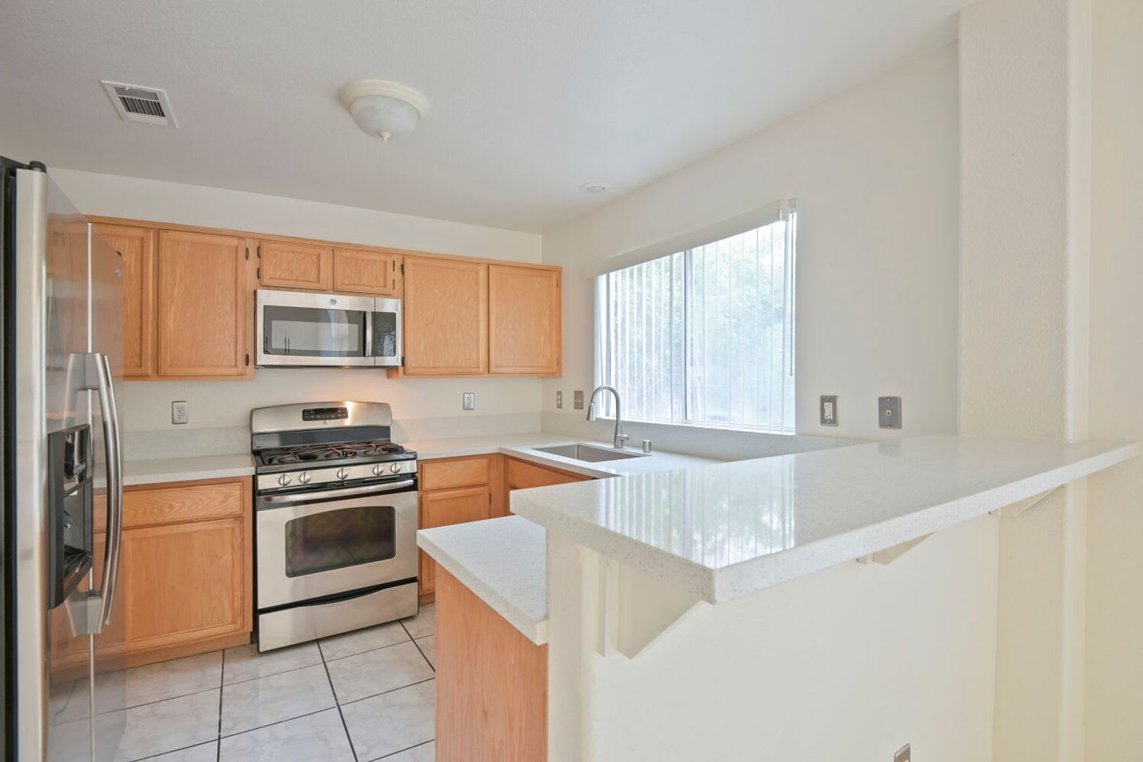 Beautiful Henderson Home – photo 5