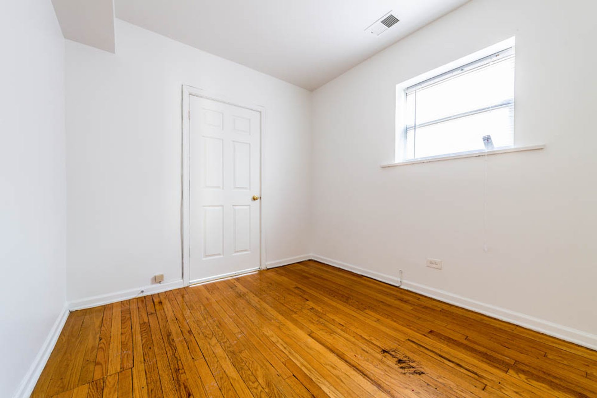 5448 W Adams St – photo 3