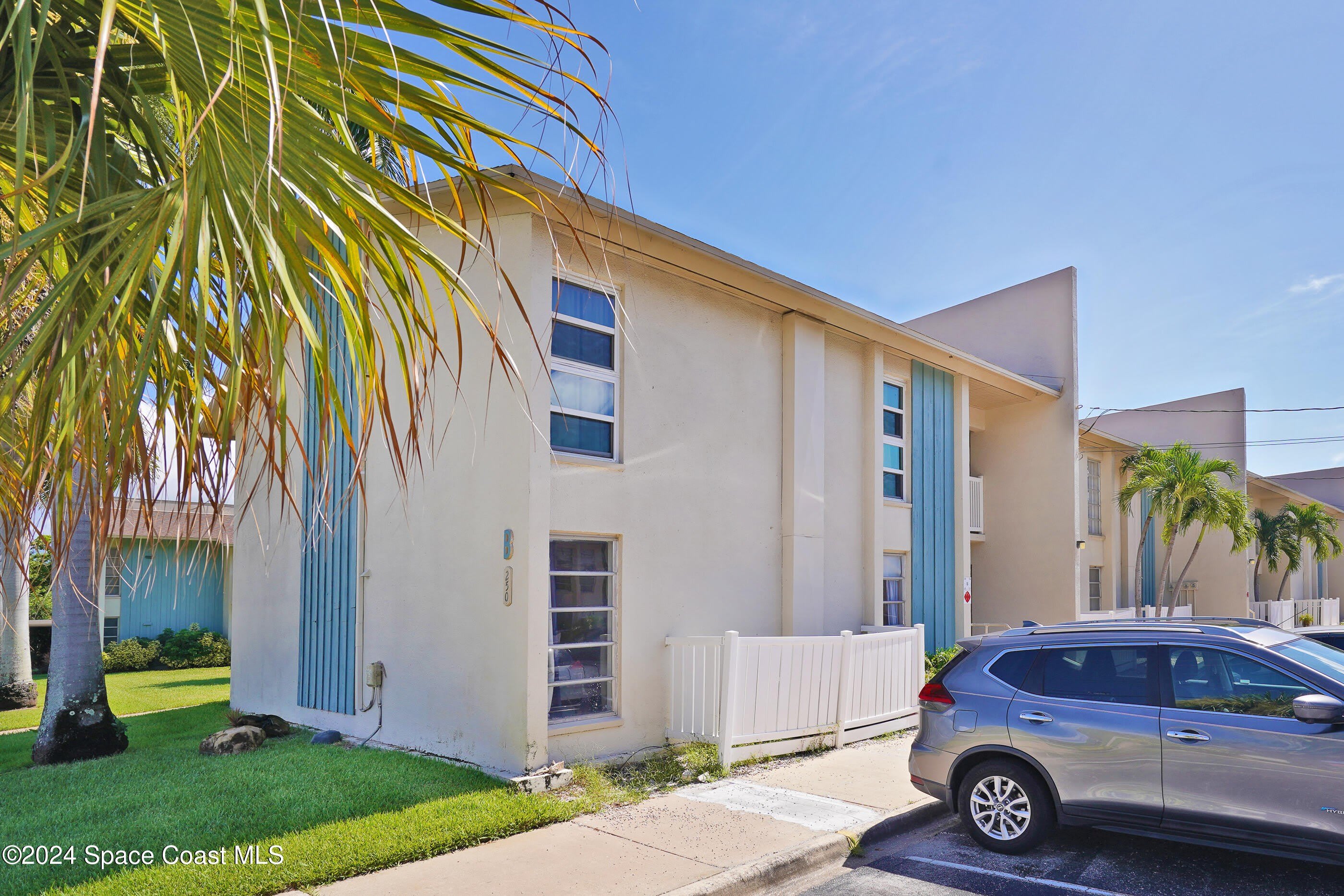 250 N Banana River Drive N – photo 2
