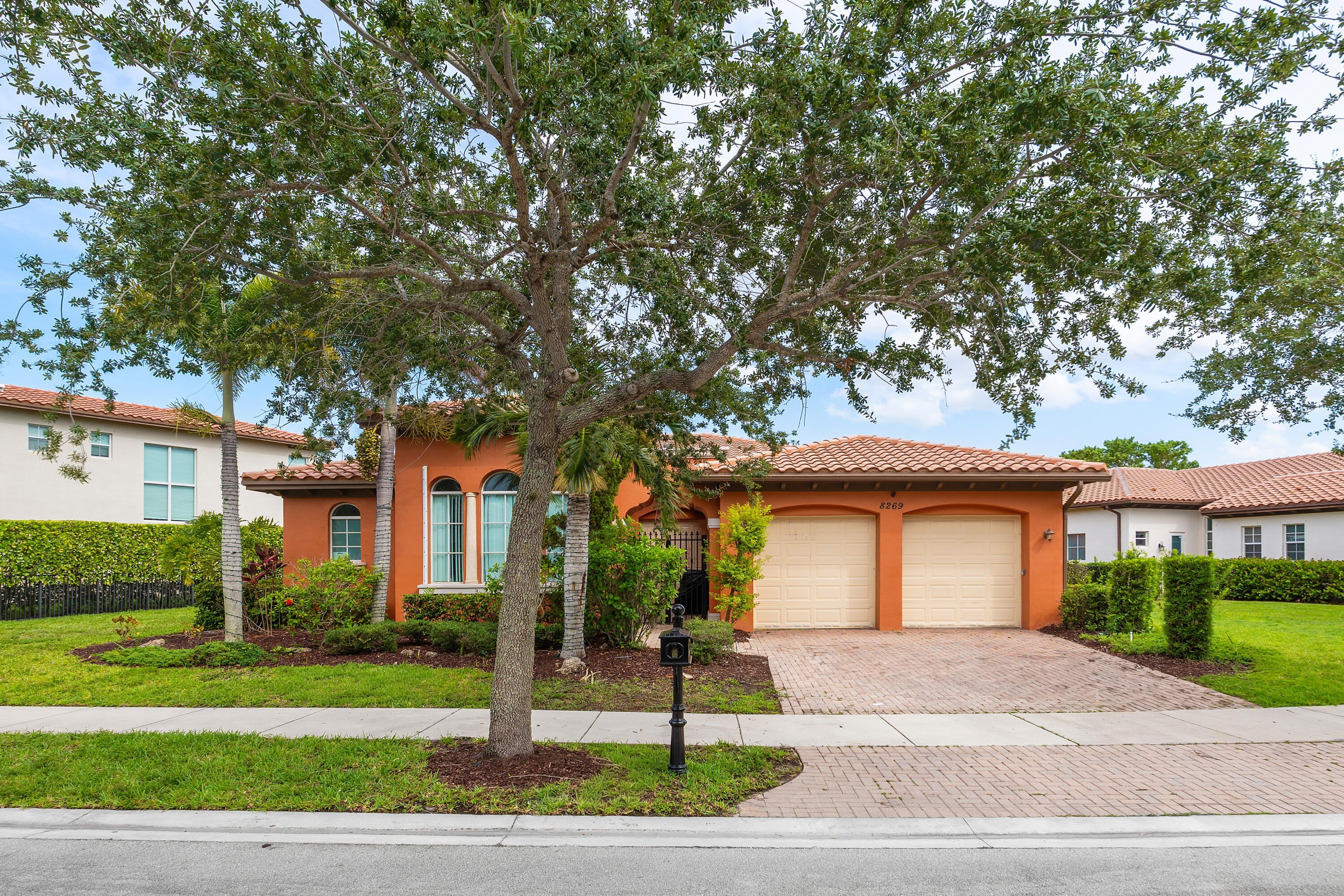 8269 NW 124th Terrace – photo 1