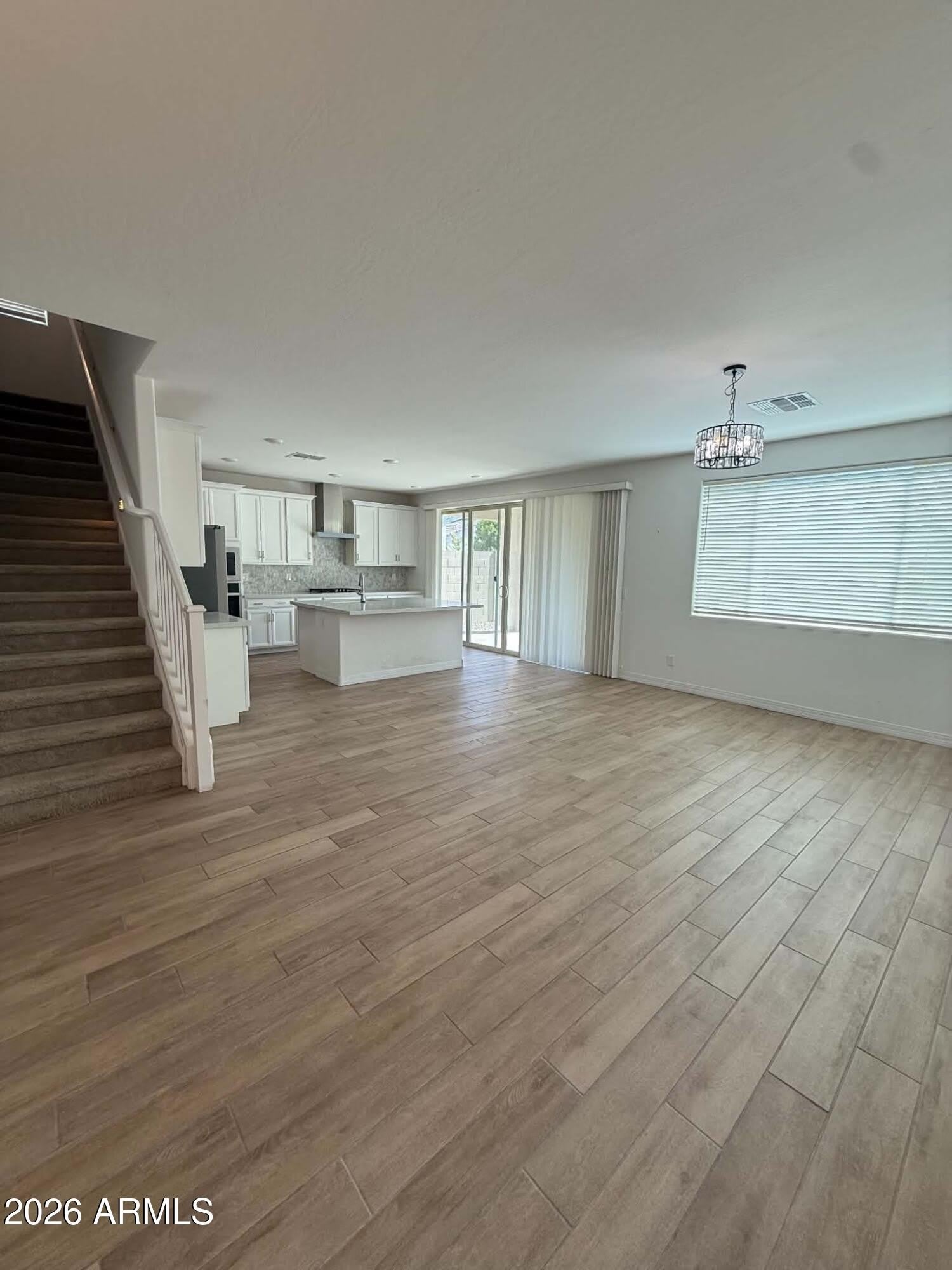 5731 S LABELLE Avenue – photo 4