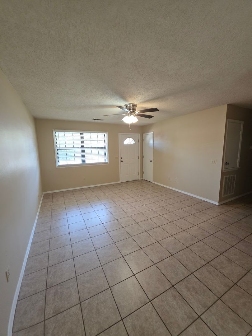 1508 E L St – photo 2