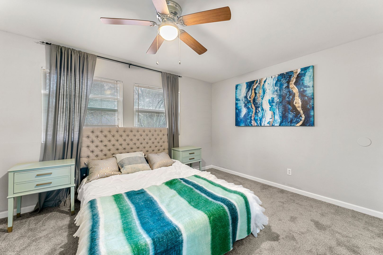 RENOVATED SPACIOUS 3bd / 2.5bath TOWNHOME – photo 5
