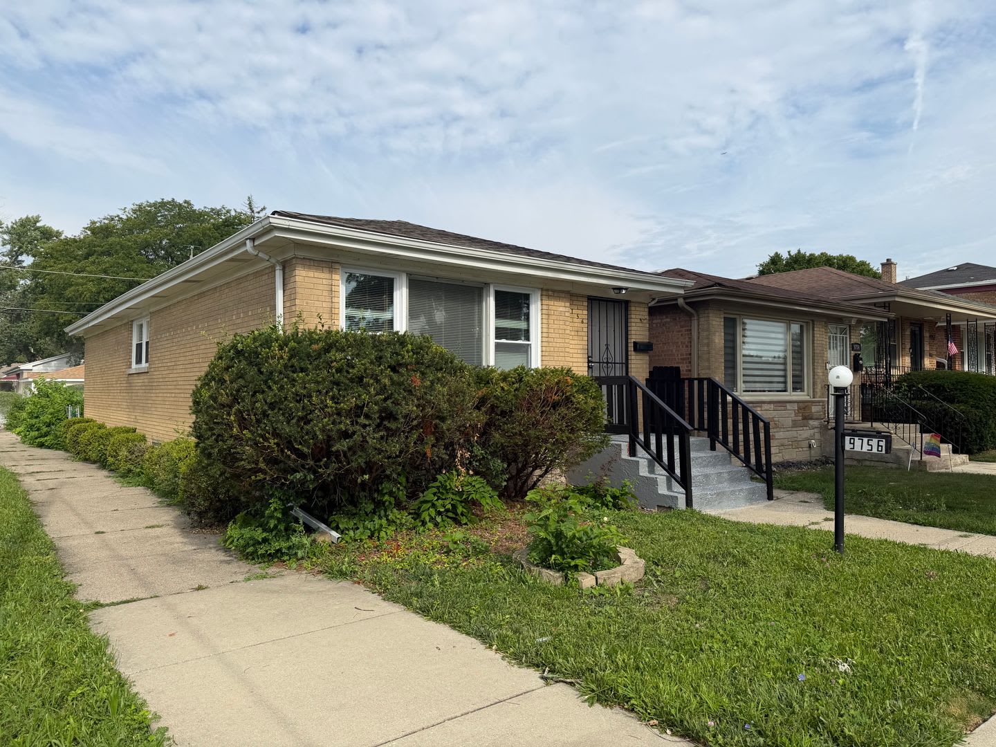 Updated 3-Bedroom Home with Rear Parking – photo 2