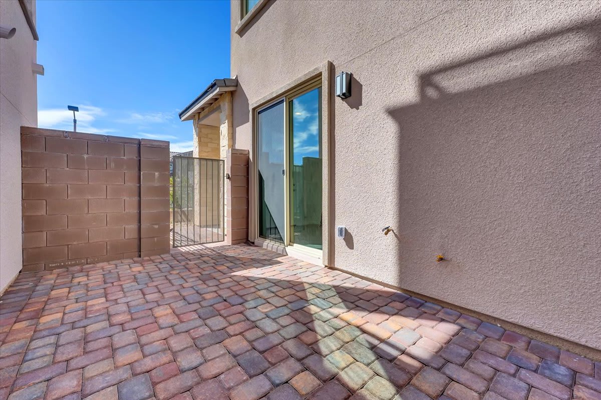 11556 Kindle Corner Avenue 1 – photo 4