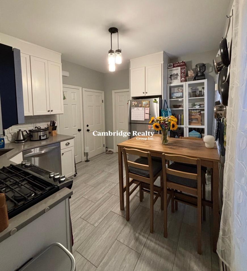 5 Marcella St. – photo 4