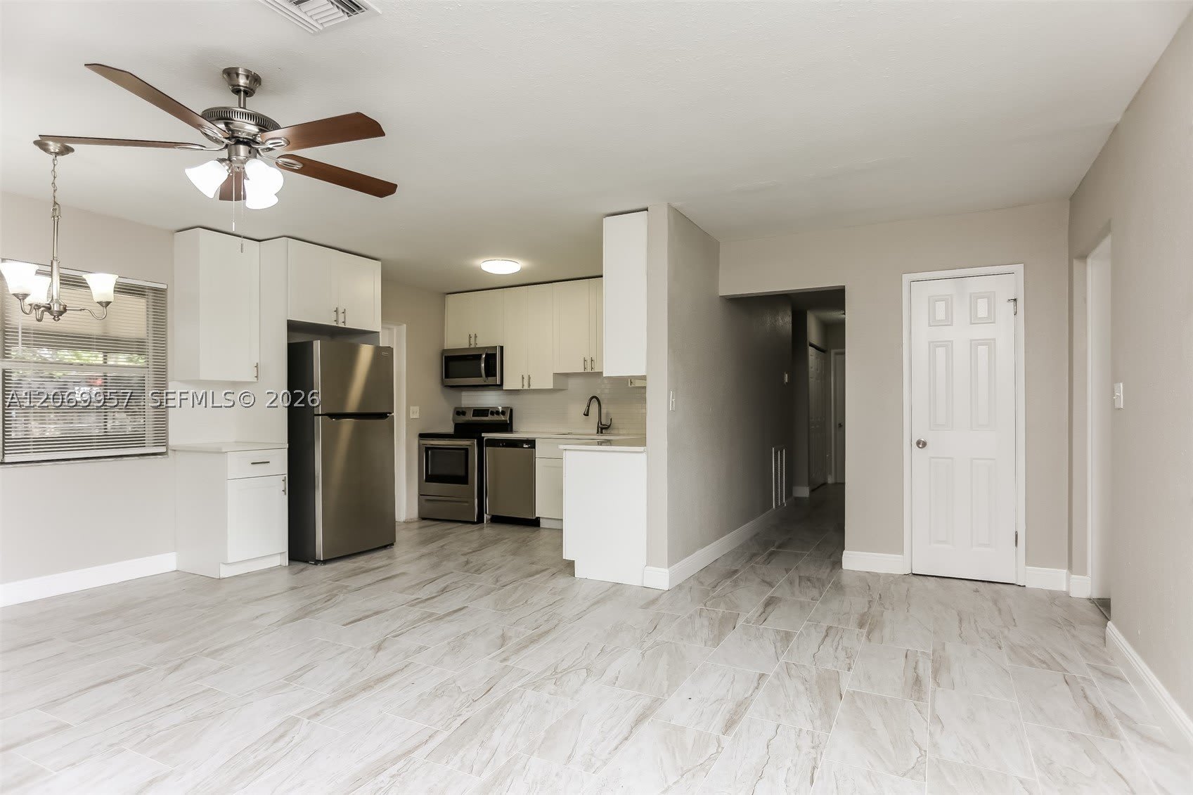 1101 NW 18th St – photo 5