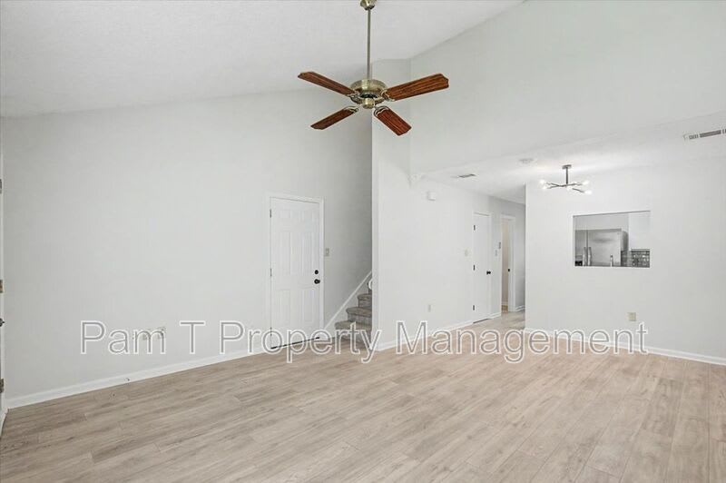 128 Fox Chase Road – photo 5