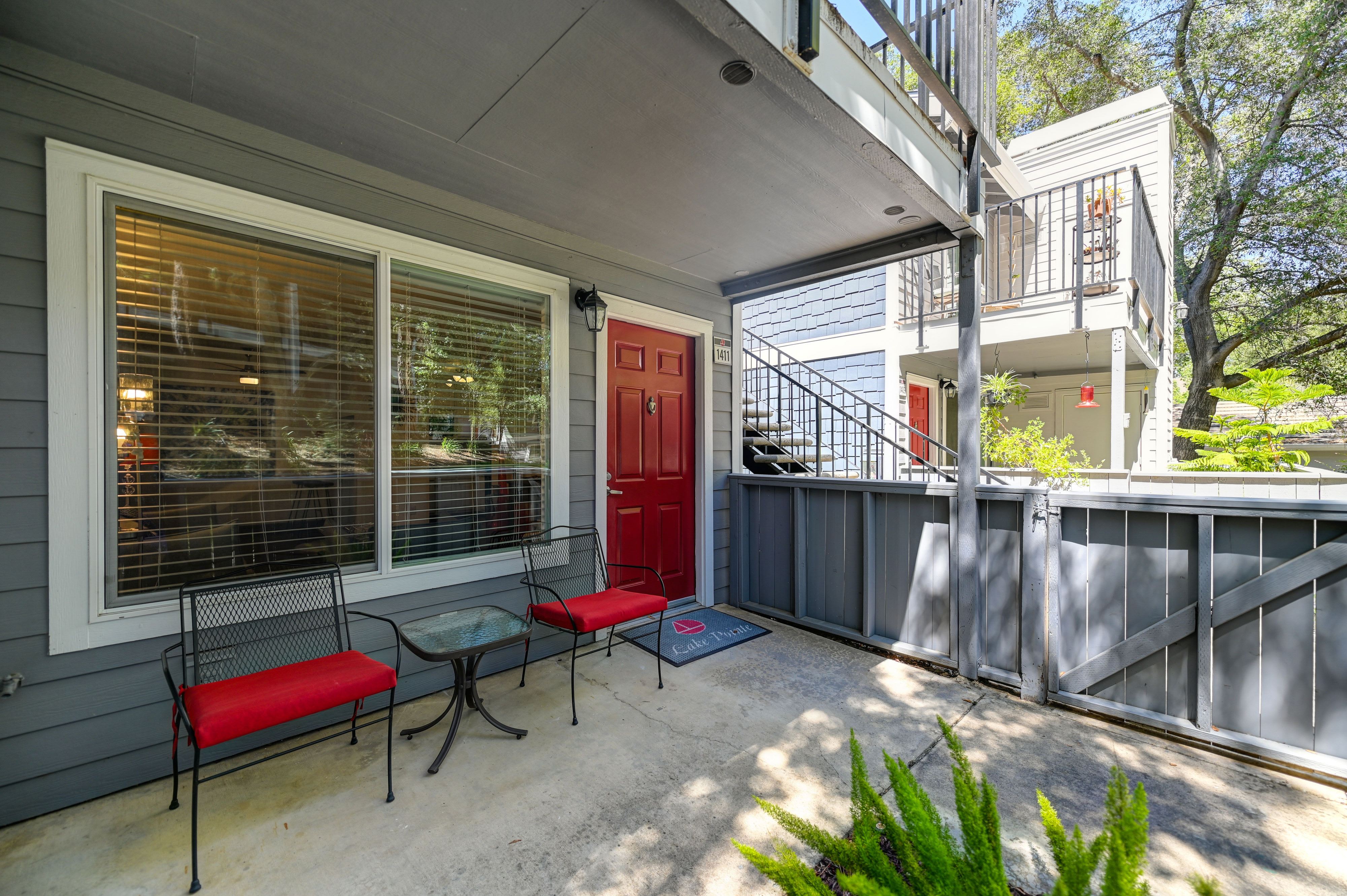 Lake Pointe Apartments – photo 2