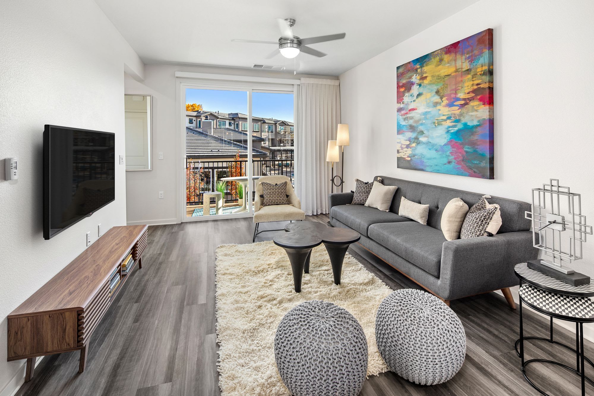 Esprit Townhome Apartments – photo 2