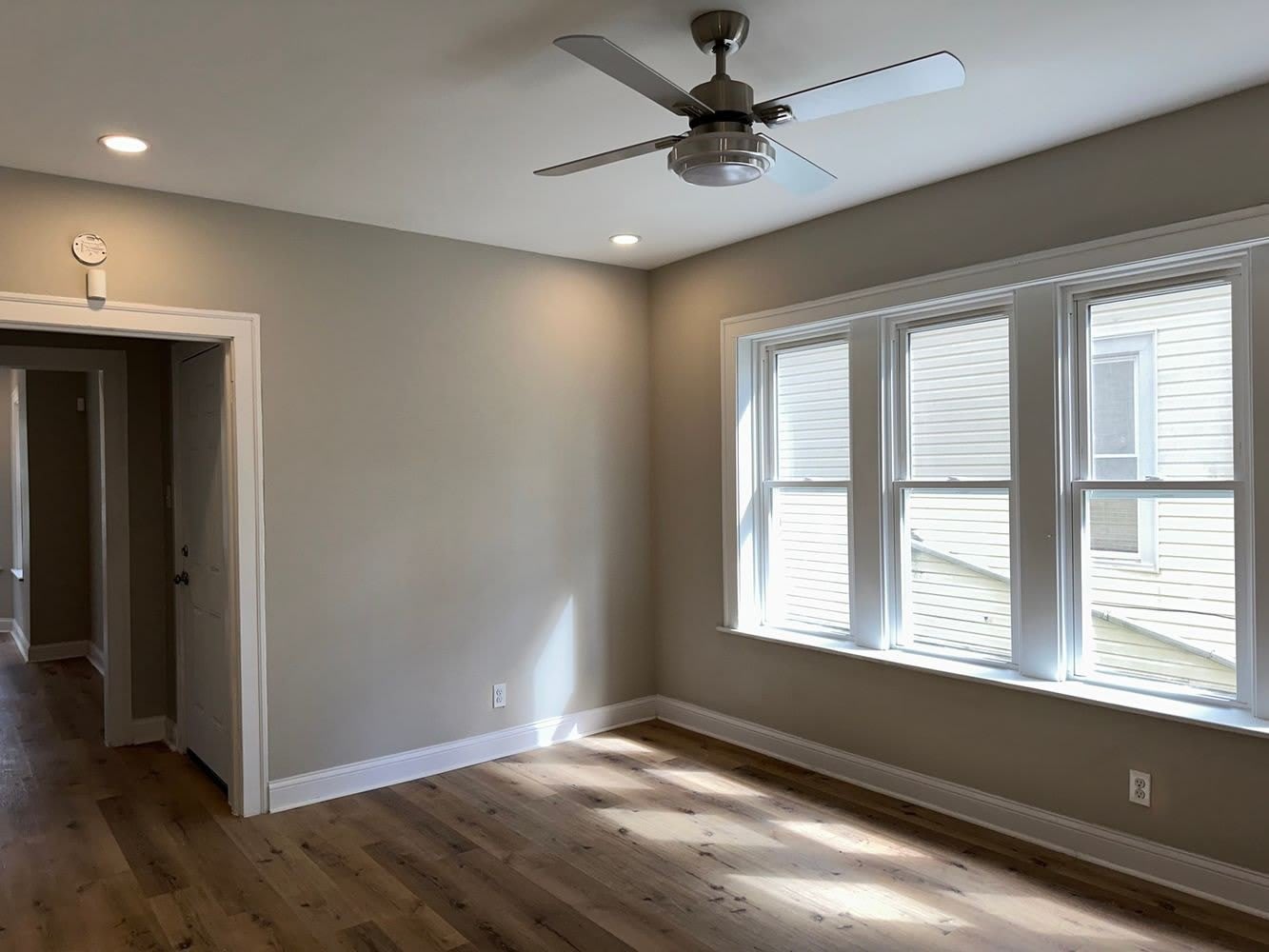 11320 S Edbrooke Avenue – photo 4
