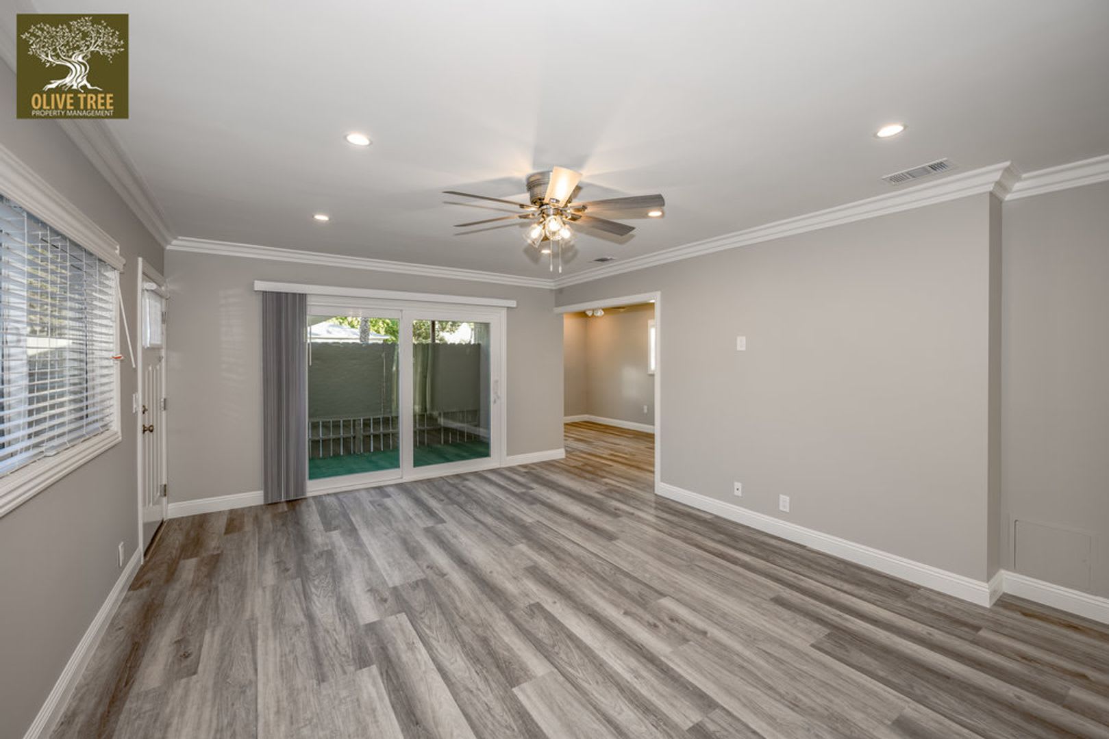 Stylish Ground-Level 2bed/1bath Apartment in Monrovia – photo 3