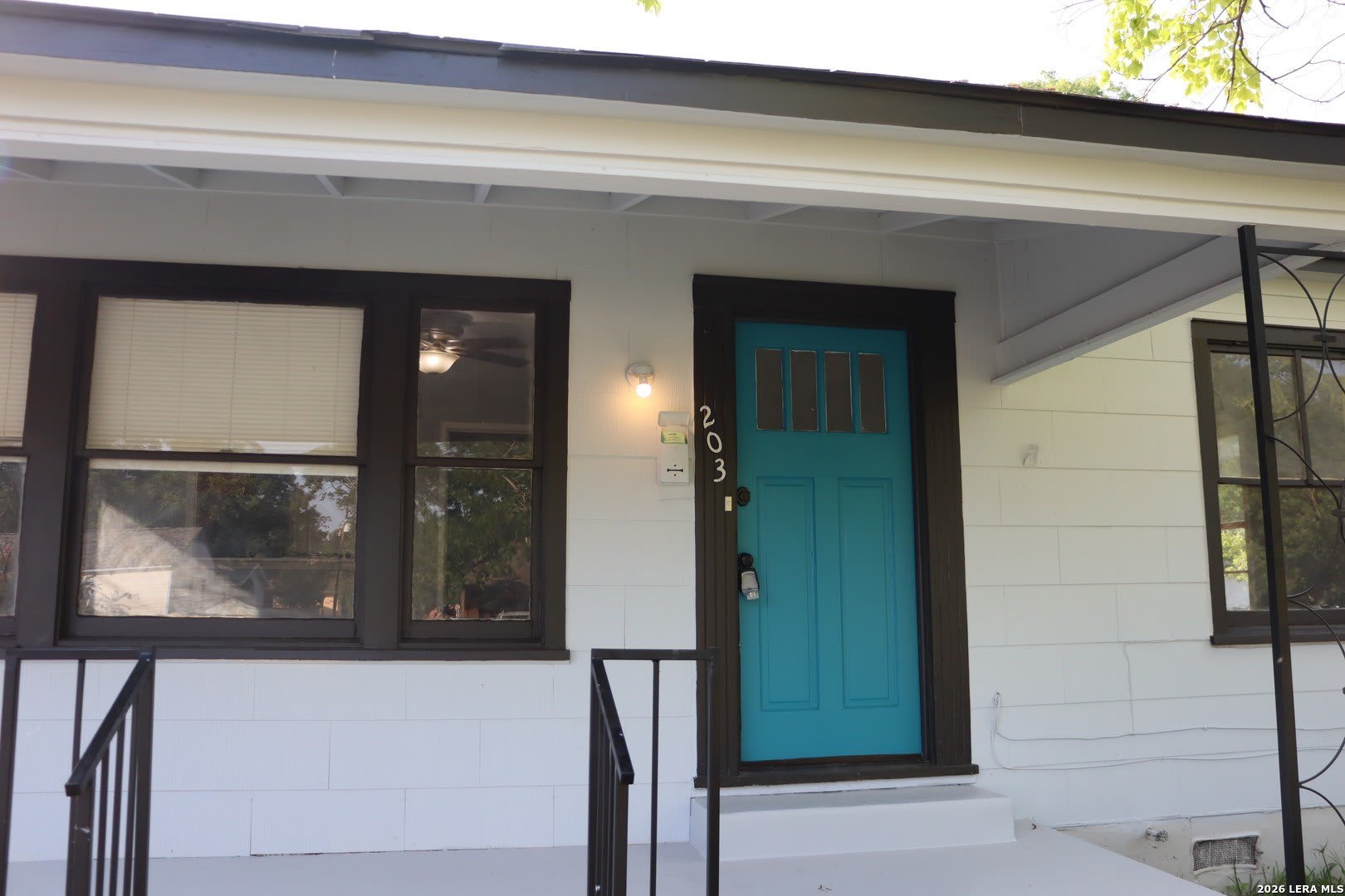 203 Brooks – photo 2
