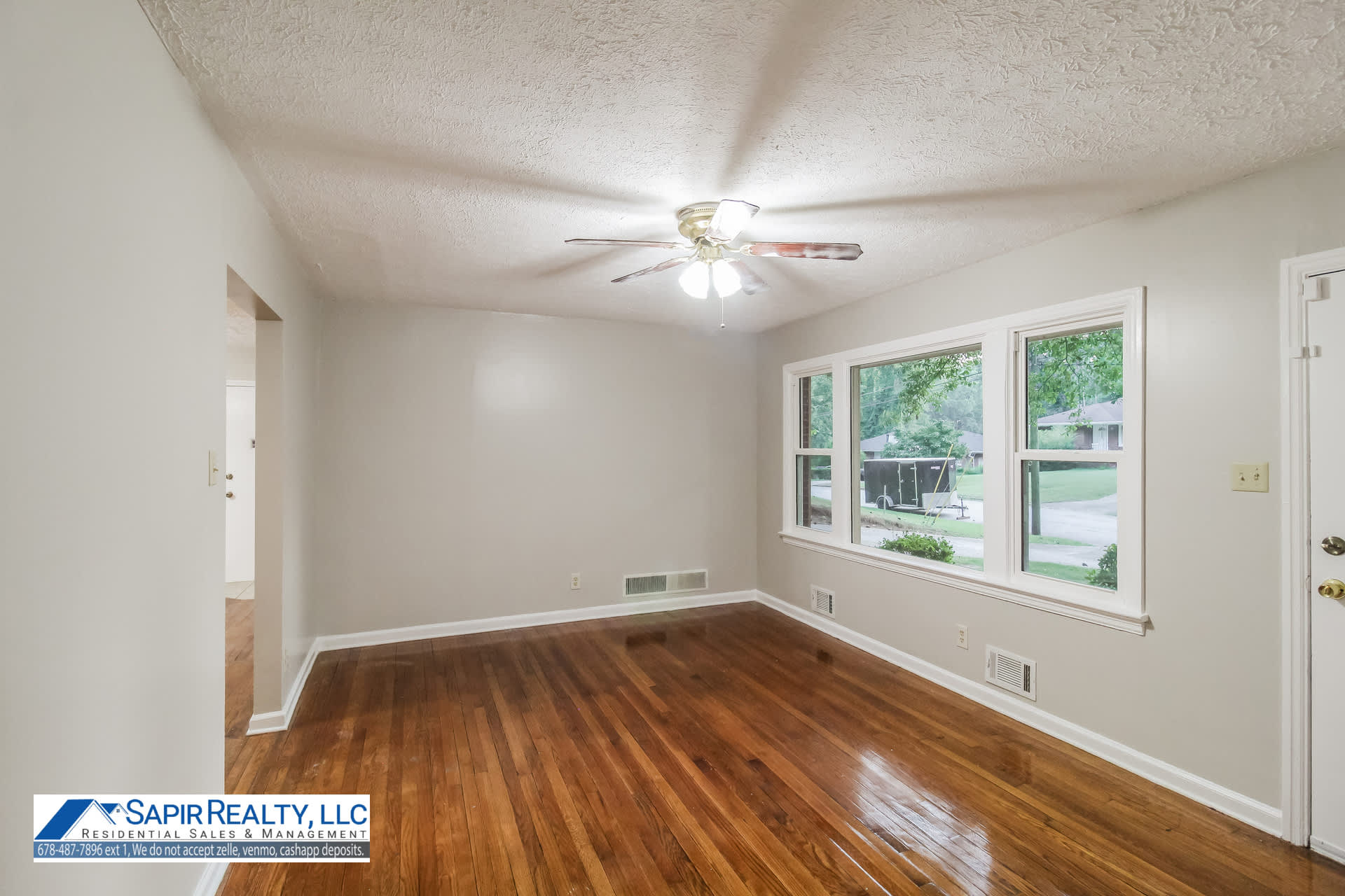 2694 Fairlane Dr SE – photo 4