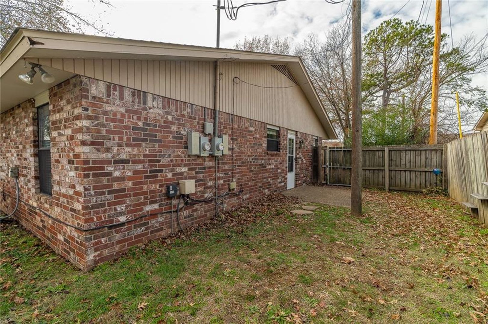 2 bedroom 2 bath duplex, 1 car garage – photo 5