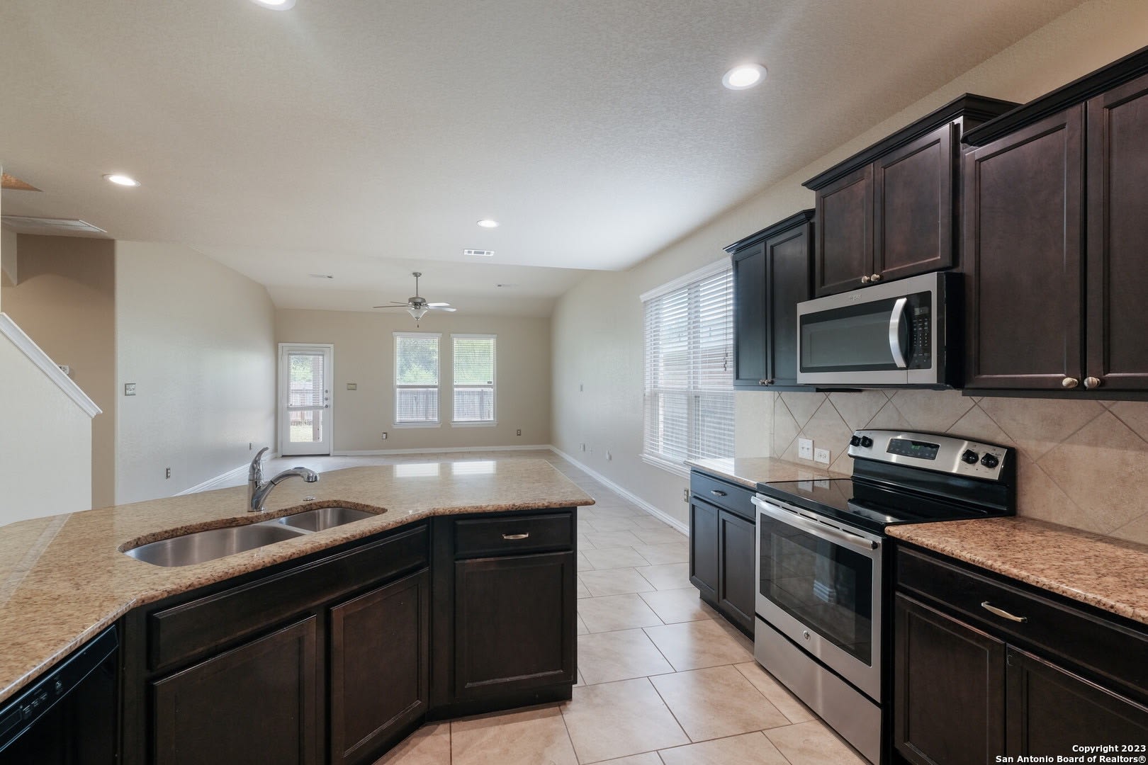 212 Campfire Way – photo 2