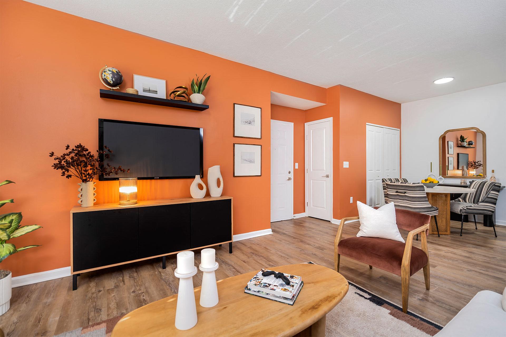 Warner West Apartments – photo 4