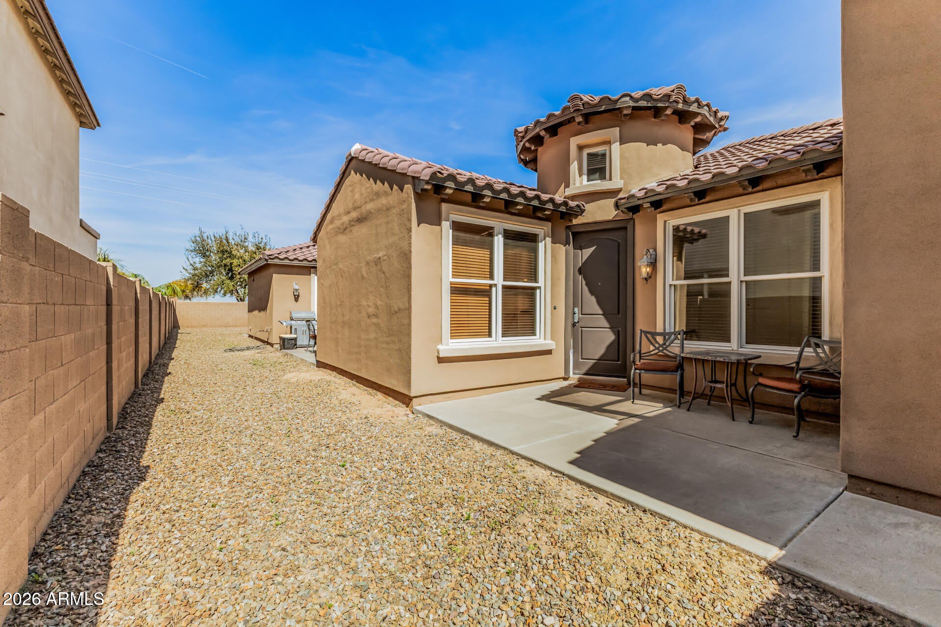 2288 E WISTERIA Drive – photo 3