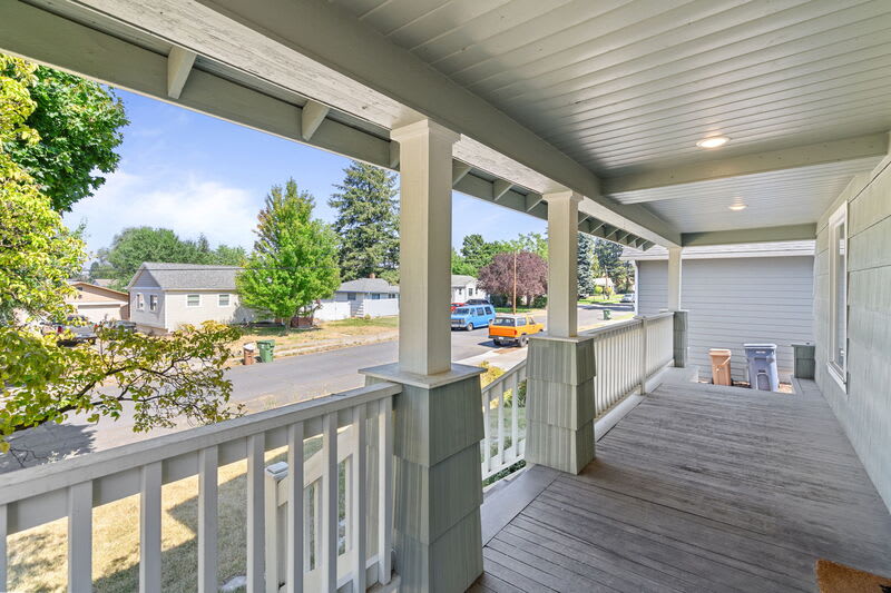 3704 East 24th Avenue – photo 4