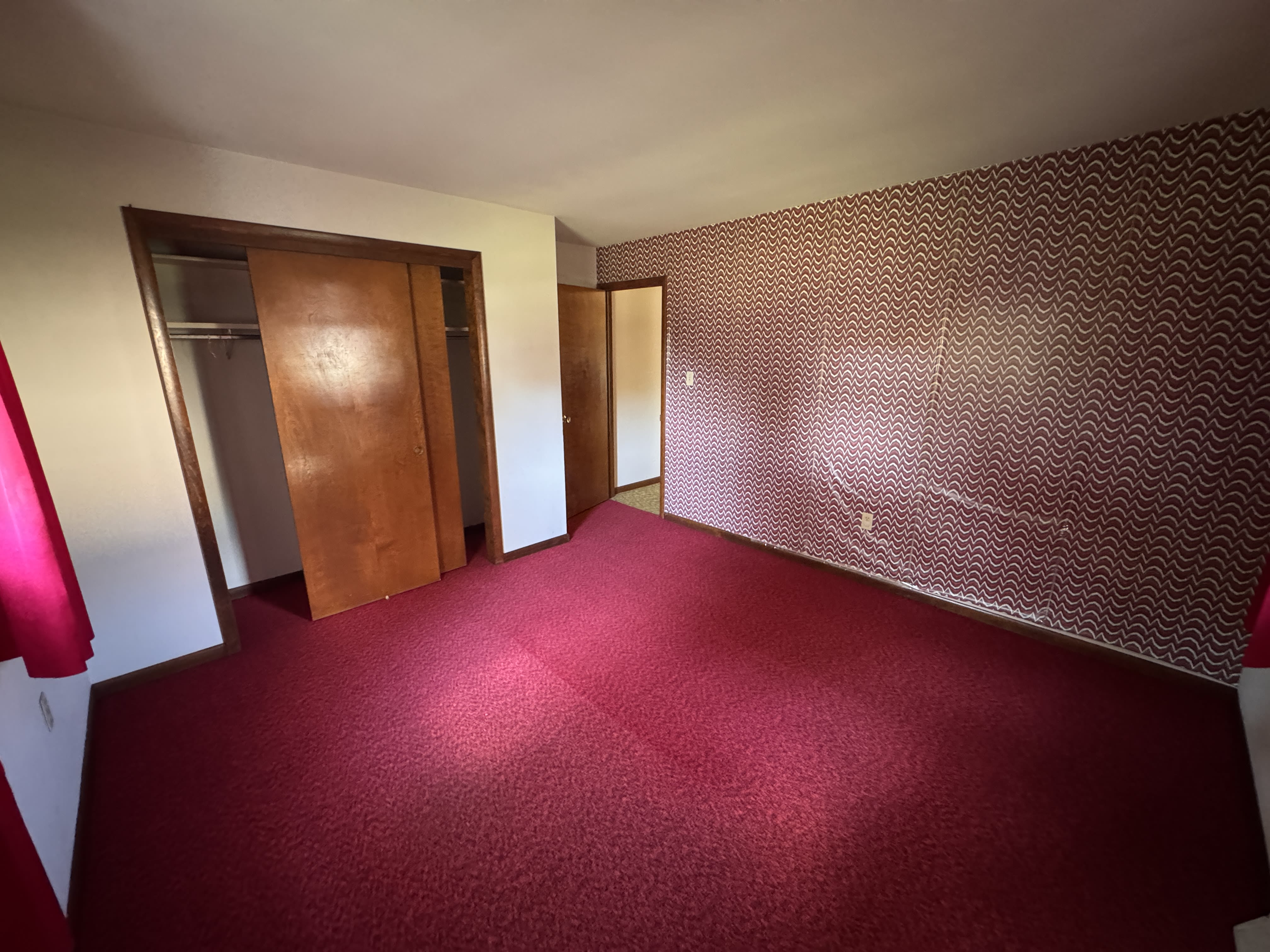 1136 Lexington Rd – photo 3