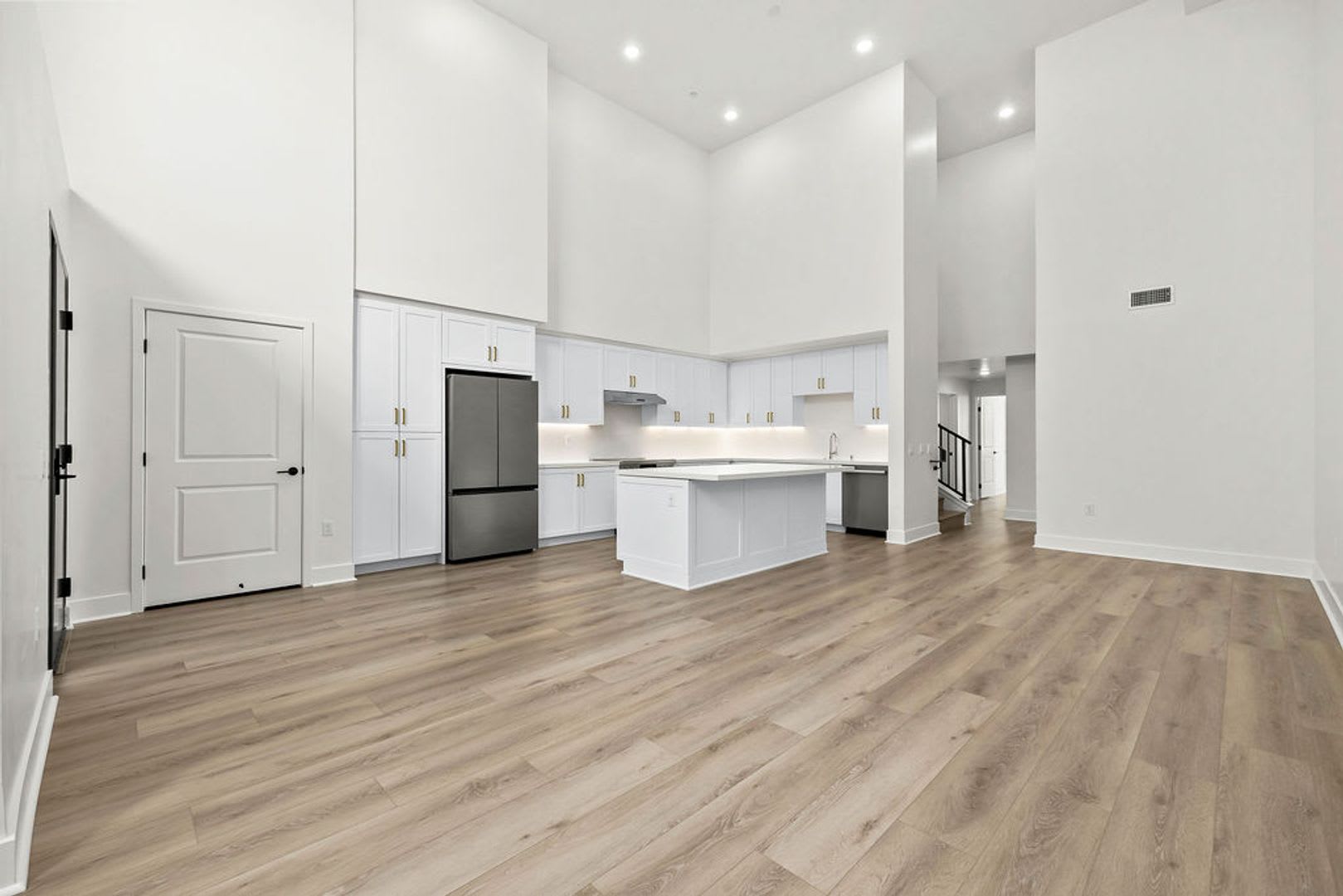 Brand-New Luxury Coastal Loft w/ Ocean Views in Dana Point’s Lantern District – photo 4