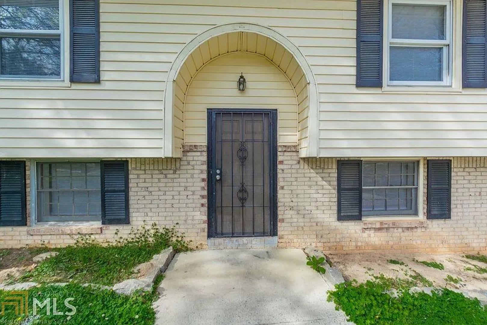 Room in 5 Bedroom Home at Reba Rd – photo 4