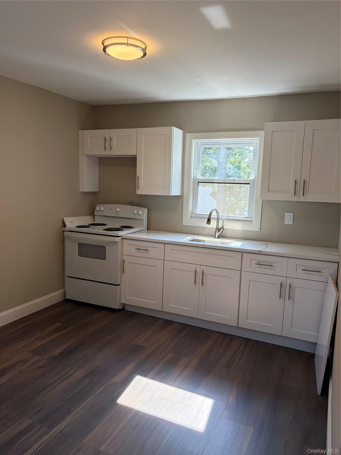 48 Penataquit Avenue – photo 4