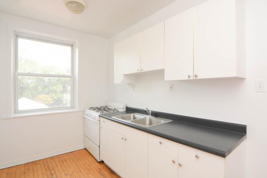 3042 Wellington – photo 3