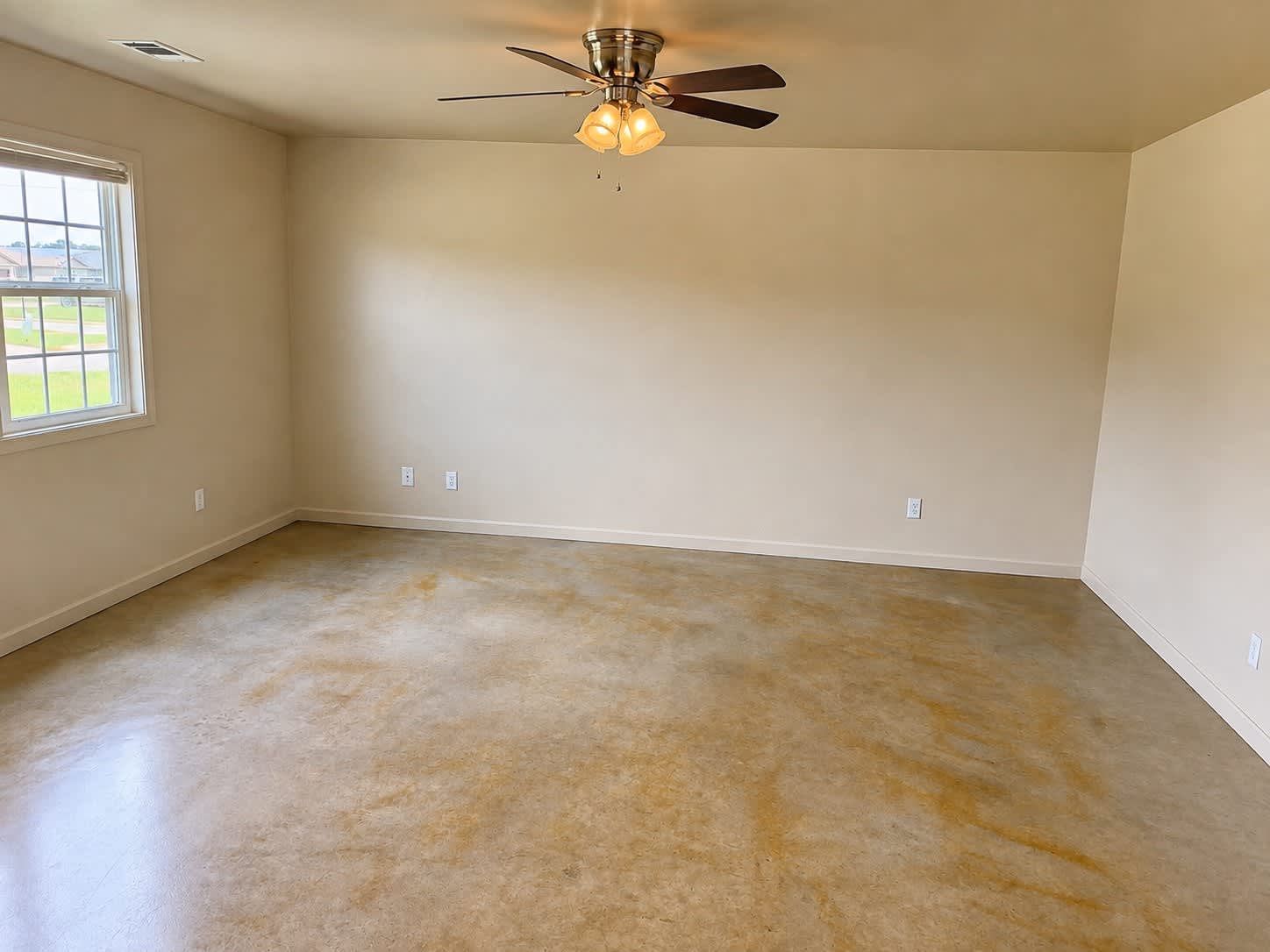 306 Allyson Drive – photo 2