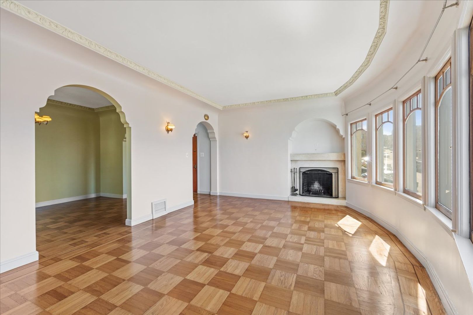 Bayview Heights Gem – photo 4