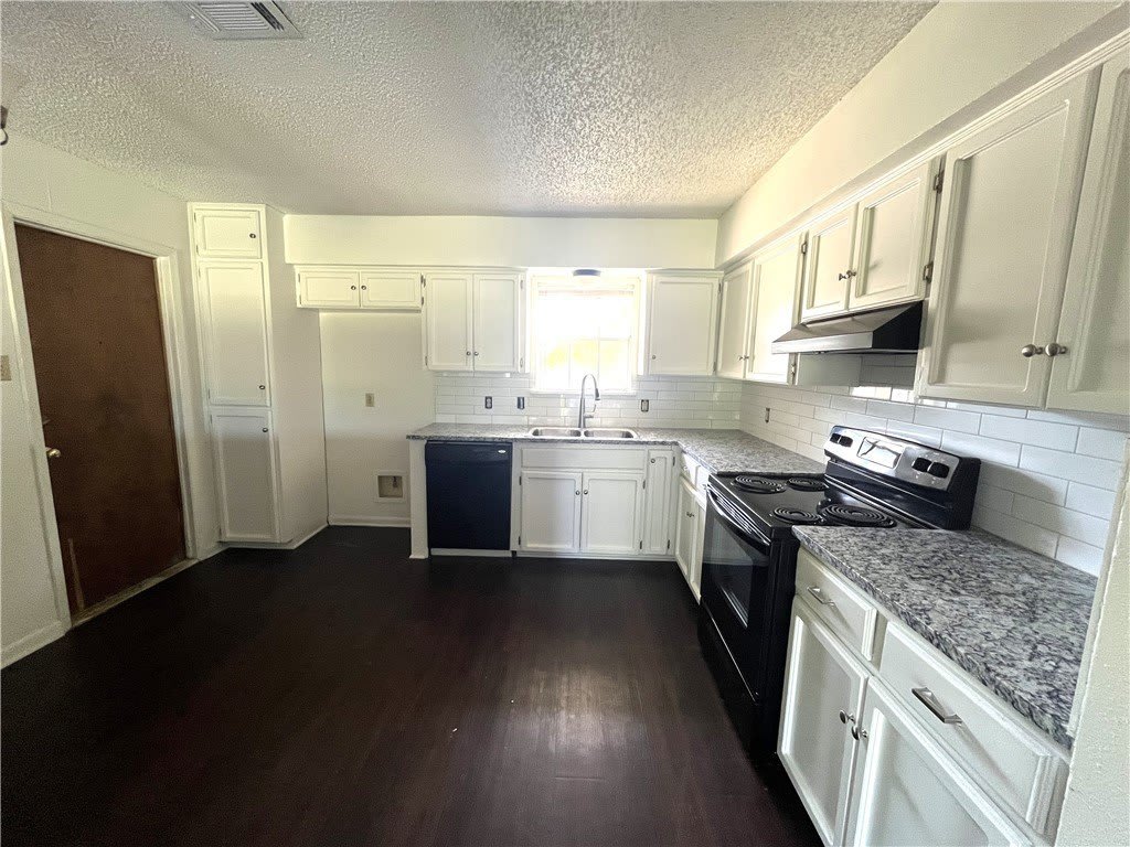 3001 Latour Place – photo 4
