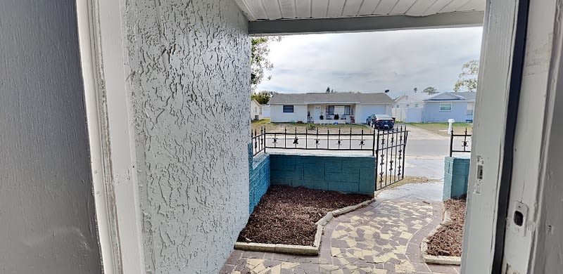 7431 San Moritz Dr – photo 2