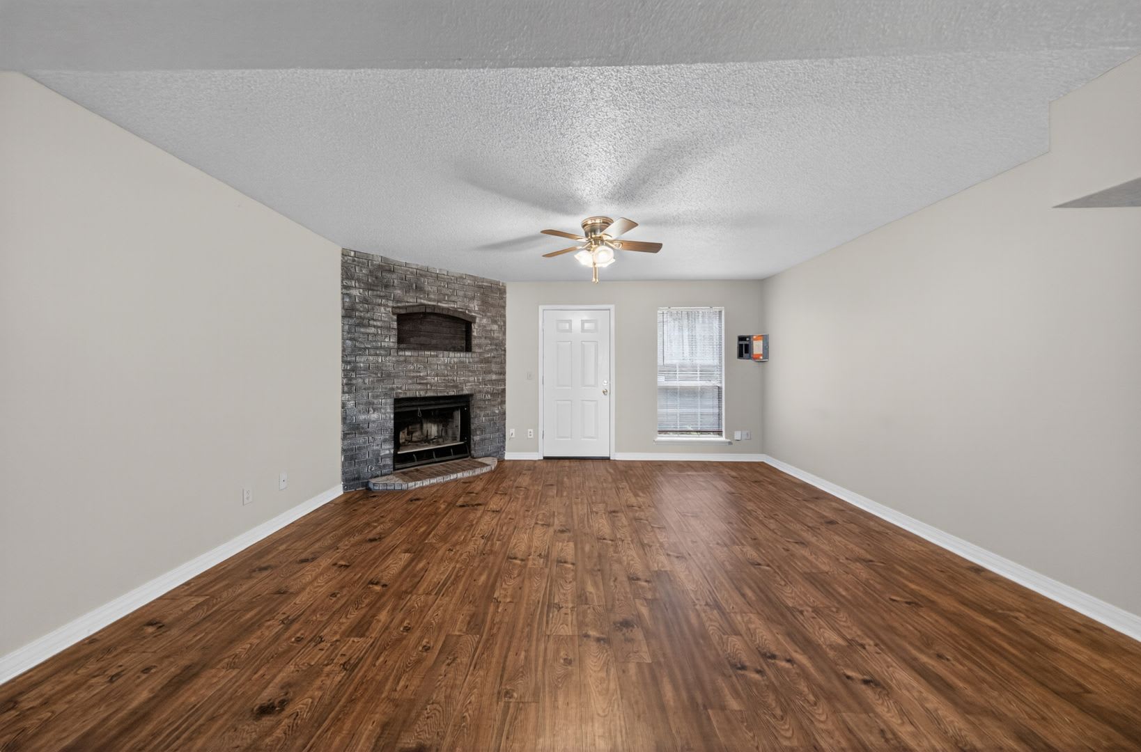 2-Bed, 1.5-Bath, Two-Level Condo Delivers – photo 3