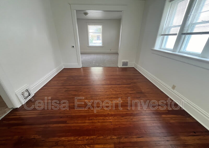 1209 West Wildwood Avenue – photo 3